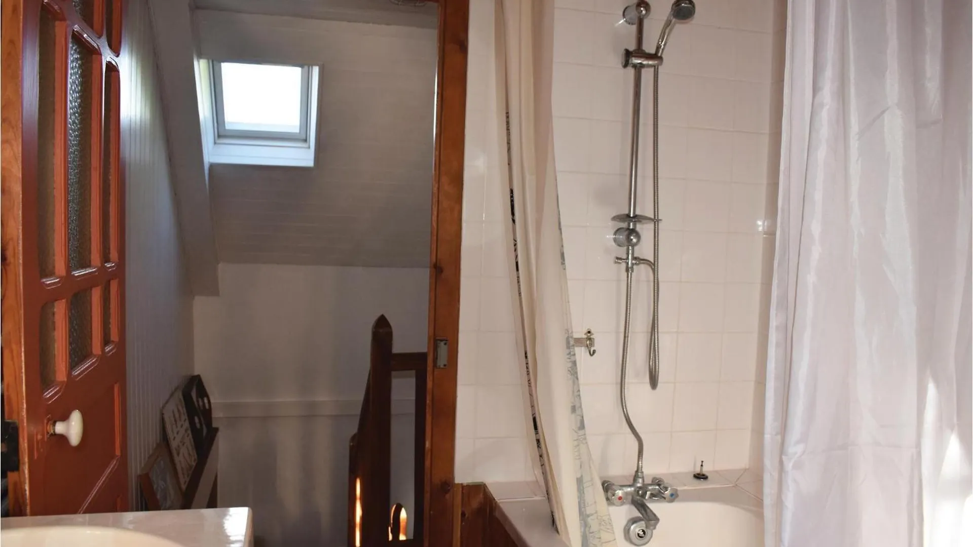 Hébergement de vacances Cozy Home In Plourivo With Kitchen Lanleff France